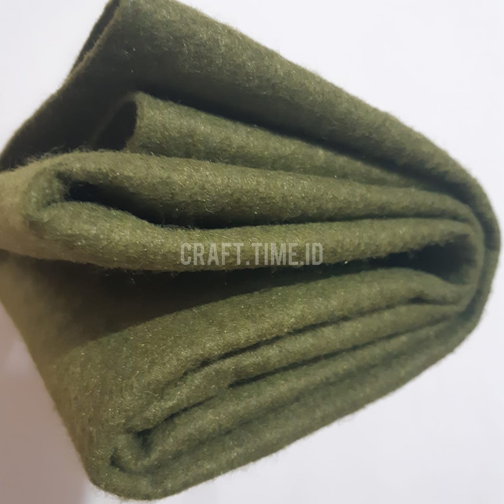KAIN FLANEL / FELT IMPOR TEBAL 1 METER-OLIVE (LUMUT)