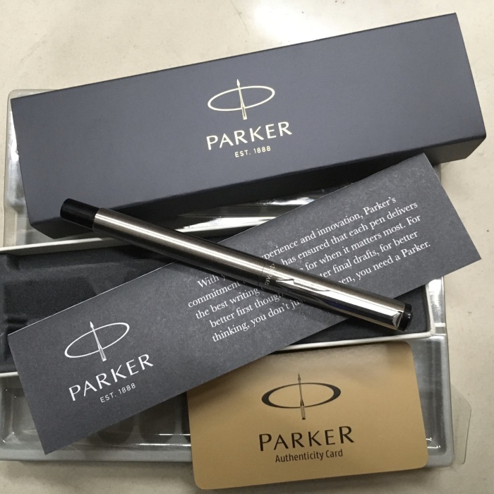 

Pulpen - Gratis Grafir Nama Original Parker Vector Sign Pen Rollerball