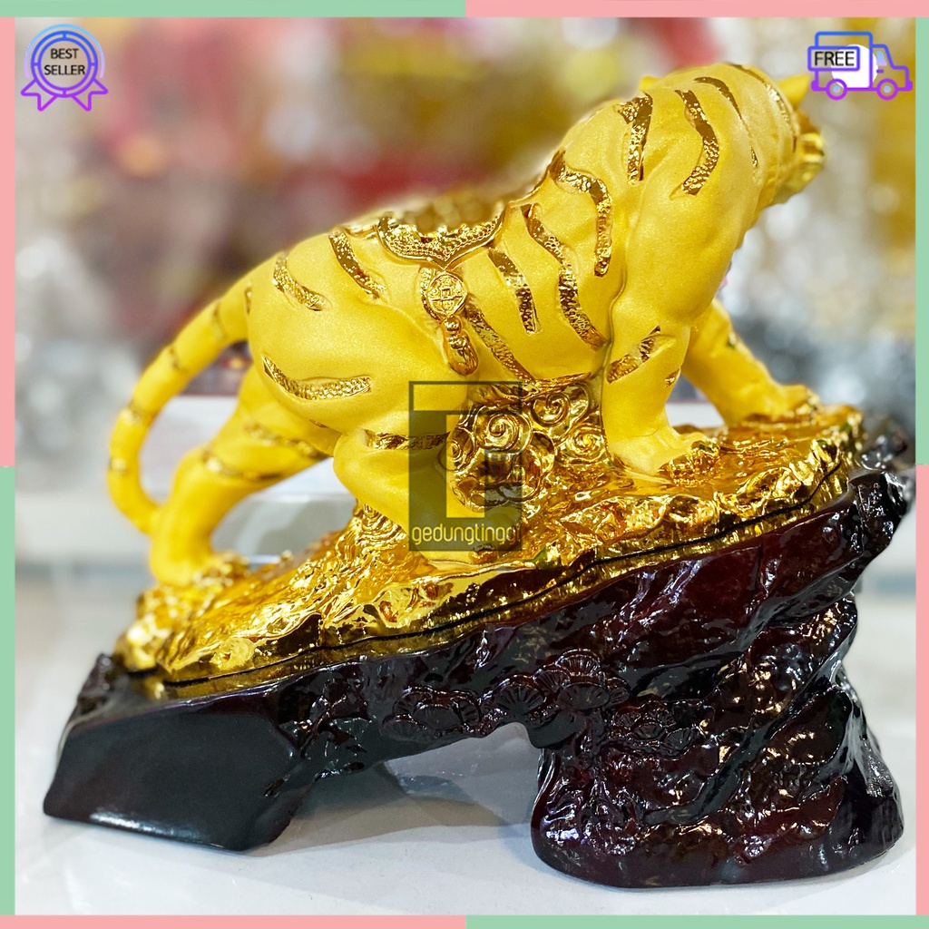 Kado Hadiah Bingkisan Hampers Parcel Parsel Patung Pajangan Hiasan 12 Shio Macan Tiger Harimau Imlek Tahun Baru Cina Cny Sincia Emas Gold Resin Dos Kotak Gift Box Mika Kaca Hoki Rejeki Fengshui Ukuran Size Small Kecil Medium Sedang Besar Large Big Jumbo