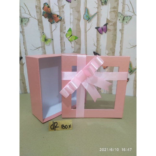 

Kotak kado | Giftbox | Papperbag | Box Hantaran | Box Seserahan | Box Pink | Kotak Parcel