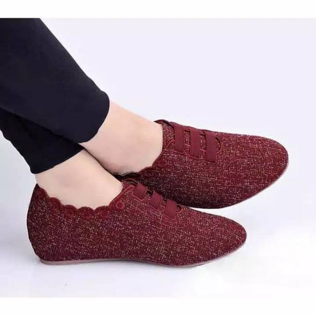 SEPATU SLIP ON WANITA/SEPATU SLIP ON CEWEK/SPATU WANITA FLAT SHOES/SEPATU SPORT WANITA TANPA TALI/SE