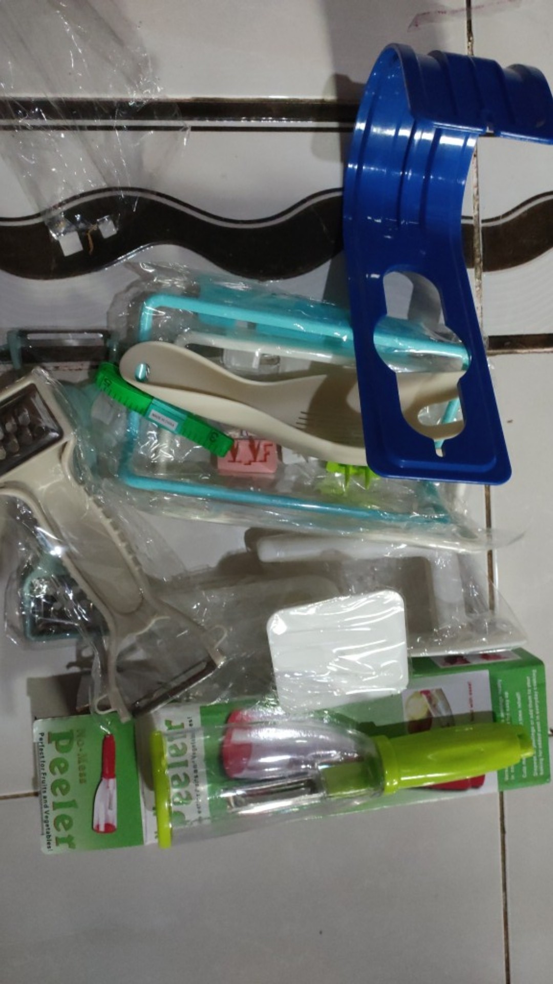 Pisau Pengupas Kulit Buah Tabung / Pisau Kupas Buah Dan Sayur Model Gelas / Stainless Peeler