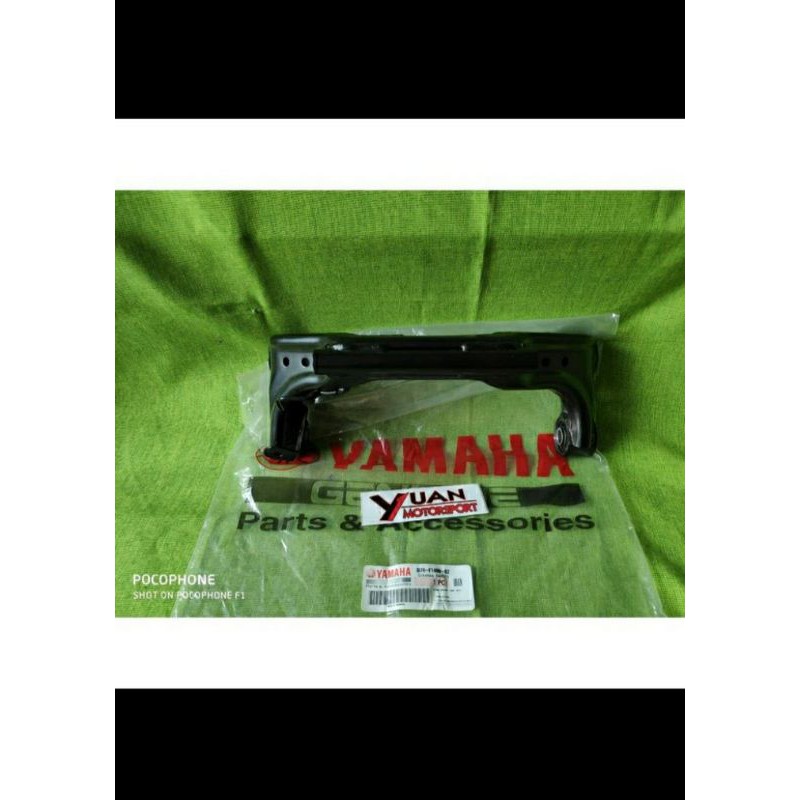 UNDUR UNDUR ENGINE BRACKET COMP YAMAHA XMAX ORIGINAL YGP B74-F1400-02