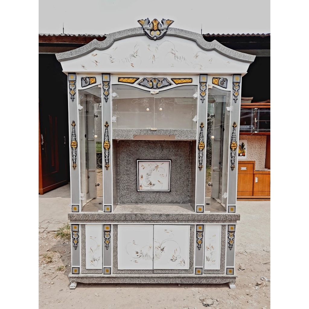 Bufet TV Kristal Resin 4 Pintu /  Lemari TV