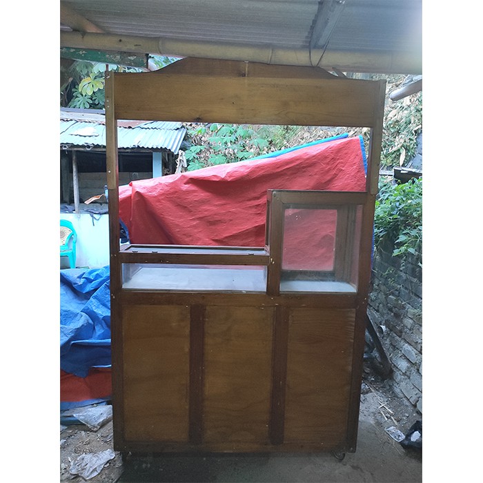 Booth Jualan Kayu Jati Belanda