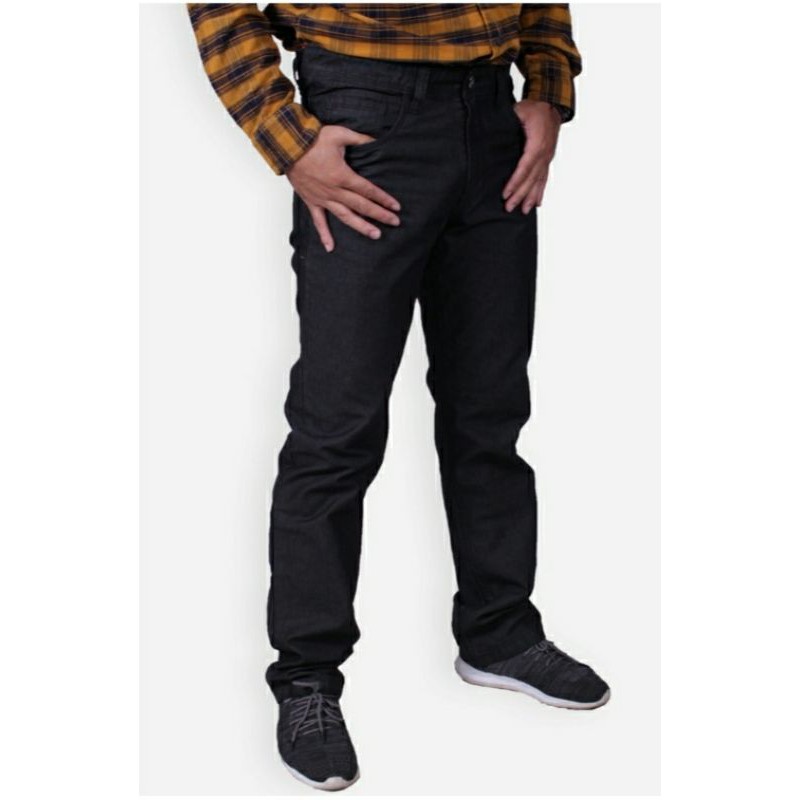Emba Classic-Celana basic pria hitam EPA 012