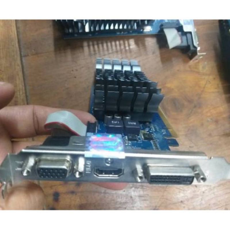 VGA CARD 1GB ASUS EN210 DDR3 64BIT SILENT