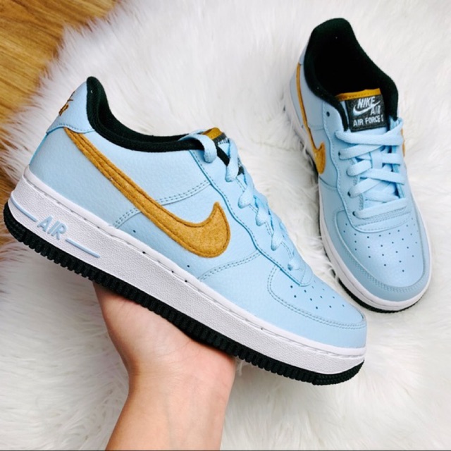 NIKE AIR FORCE 1 FELT CELESTINE BLUE GOLD BLACK WHITE ORIGINAL