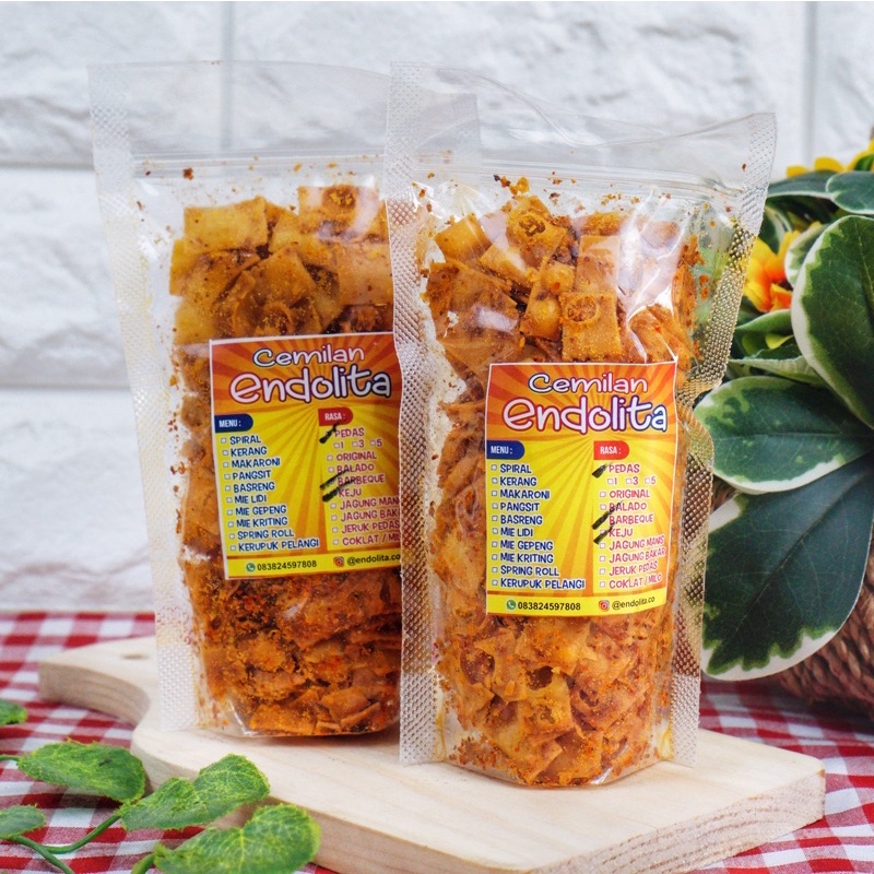 Jual Kripik Pangsit Pedas Cemilan Endolita Pangsit Kemasan Gr Shopee Indonesia