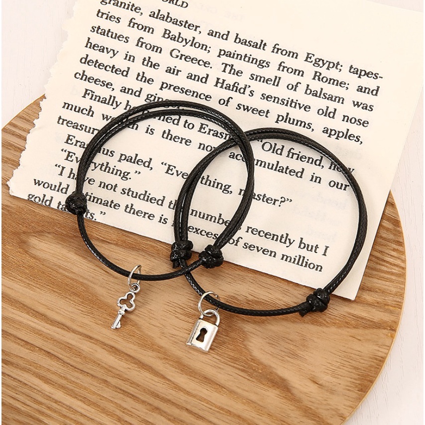 1Set Gelang Couple SAHABAT Tali Impor Gembok Kunci Slim Lock Sea Gaya Punk HipHop Korea Fashion Magnet Best Friend