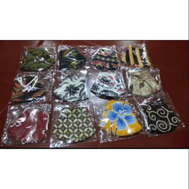 Masker hijab anak motif batik
