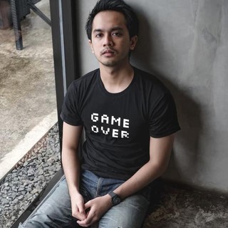 Kaos PUBG Sanhok Game Permainan Putih Sablon Hitam Kaos PUBG Sanhok Game Permainan Putih Sablon Hitam