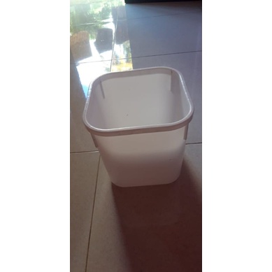 box bekas es cream 8liter