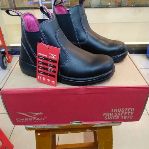 Sepatu Safety Women Cheetah 4108H FREE Semir Sepatu Kiwi Poles Warna Hitam