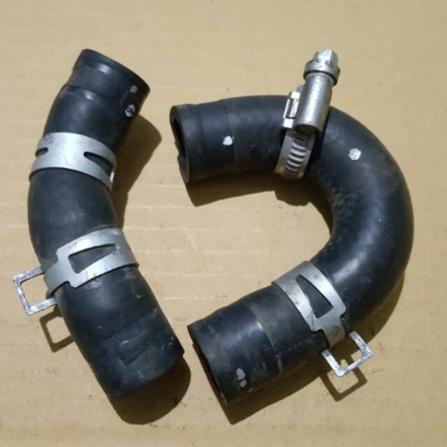 selang radiator aerox 125 / gt 125 / xeon rc 125 fi ( pipe )