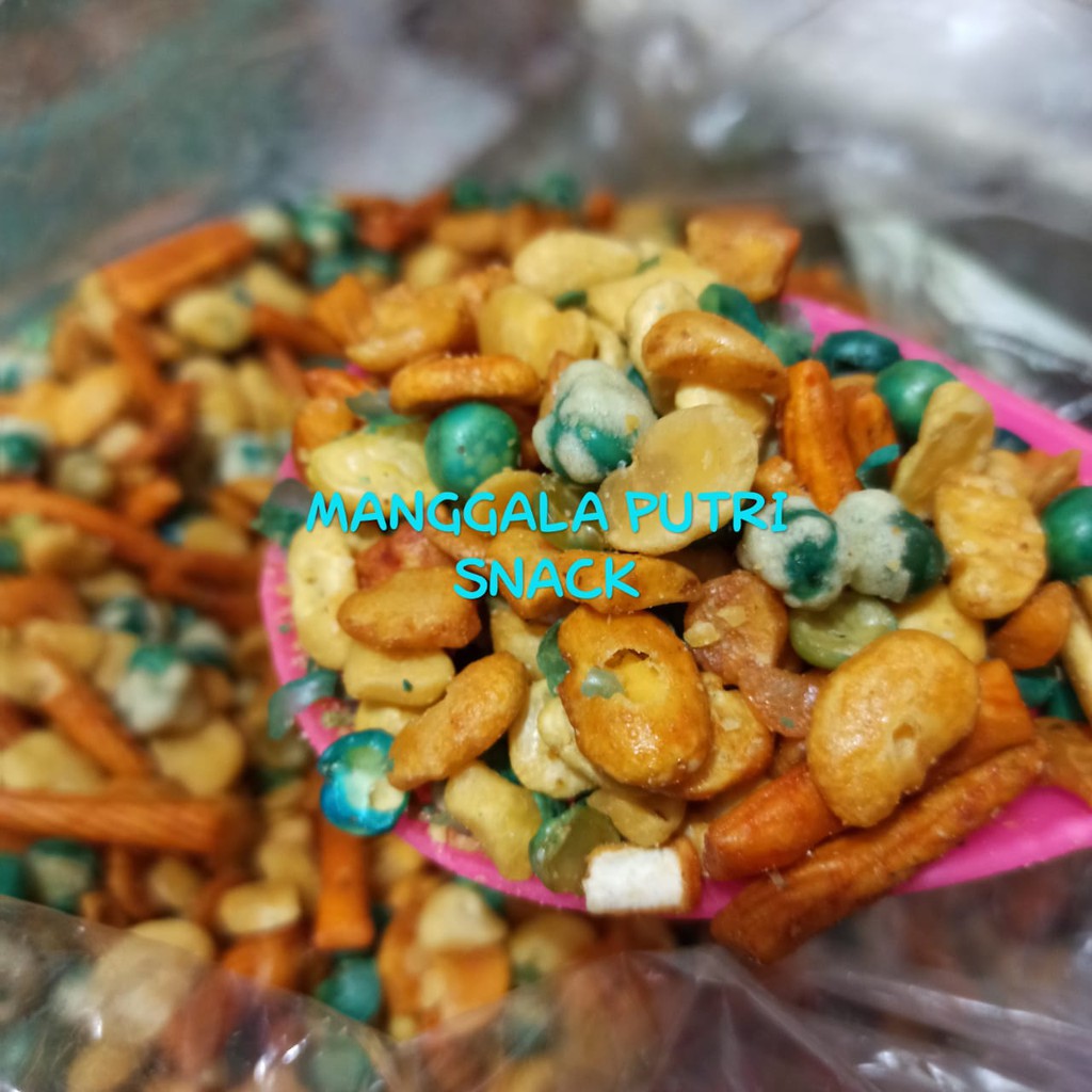 

MIXNUT/ KACANG CAMPUR/ KACANG MIX/ ANEKA KACANG