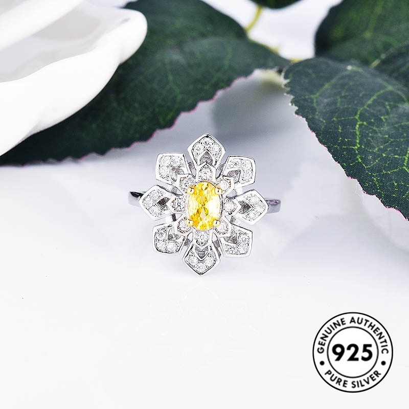 Cincin Silver S925 Bentuk Kepingan Salju Aksen Berlian Warna Kuning Untuk Wanita