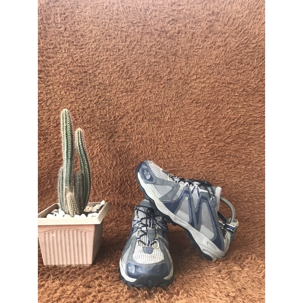 SEPATU THE NORTH FACE SECOND