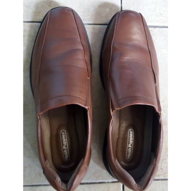 Preloved HUSH PUPPIES SIZE 43