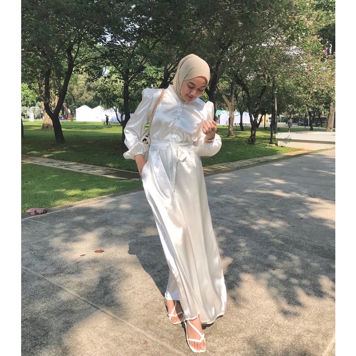 Mirela dress By Herstillglam|Dress satin|Dress satin hitam|Dress vintage | dress wanita |Dress hitam