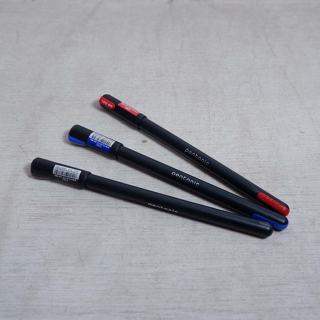 

Pulpen Warna Hitam, Merah, dan Biru Murah Pentonic 0.6 Gel