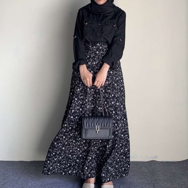 FLORAL SKIRT ADA SAKU / ROK MOTIF BUNGA/ ROK A LINE KOREAN STYLE / Long Skirt / vintage skirt-Hitam Bunga Furing
