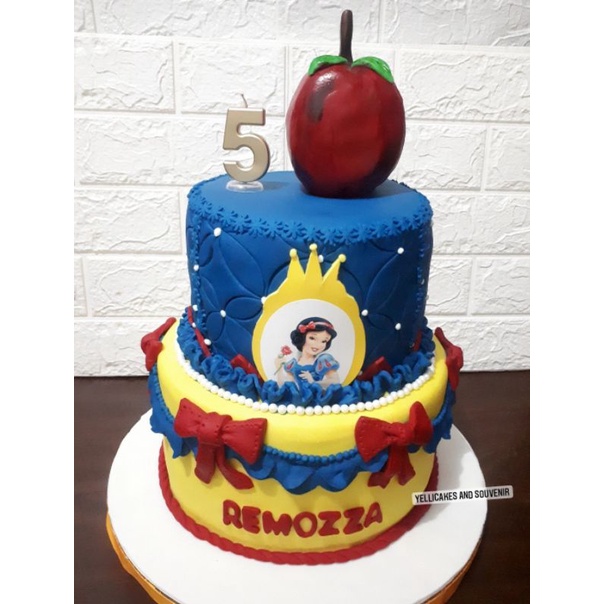 

Birthday Cake Snow White Tingkat
