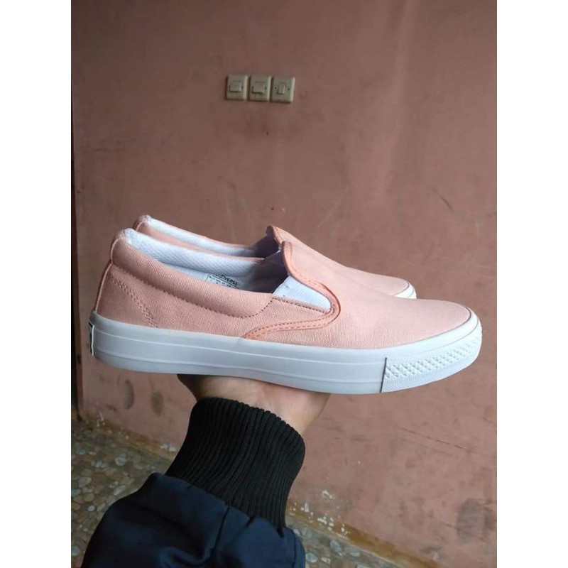 sepatu_converse_slip on PEACH