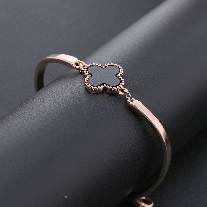 GELANG TITANIUM WANITA BRACELET CLOVER FASHION KOREA