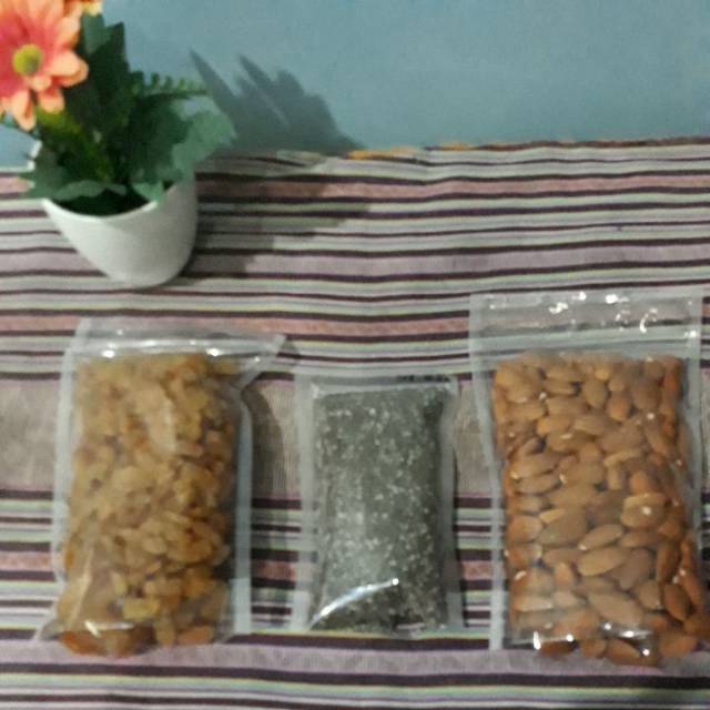 

3packs of Golden Risin(kismis kuning)- chia-almond