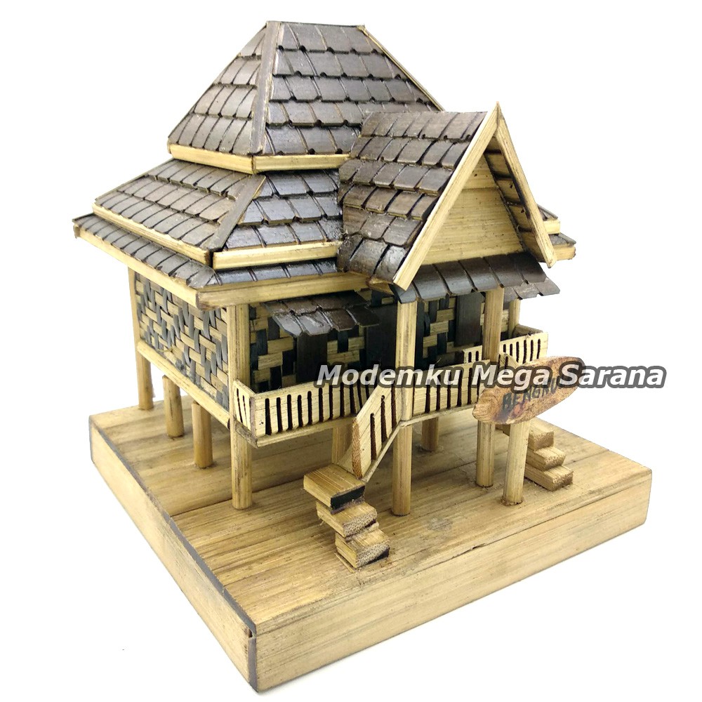 Miniatur Rumah Adat Bengkulu Dari Bambu