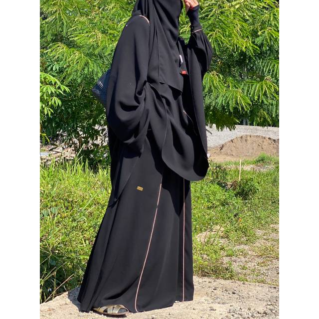 Honesty Set Eid Series • Gold Label Shafa Jilbab #dhiyasyari