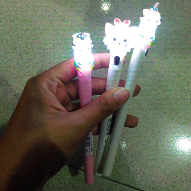 

Pulpen berlampu
