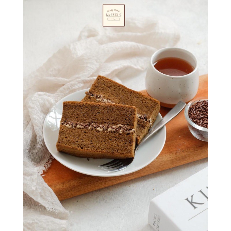 

Sponge Cake Chocolate / Coklat isi 8 potong per box