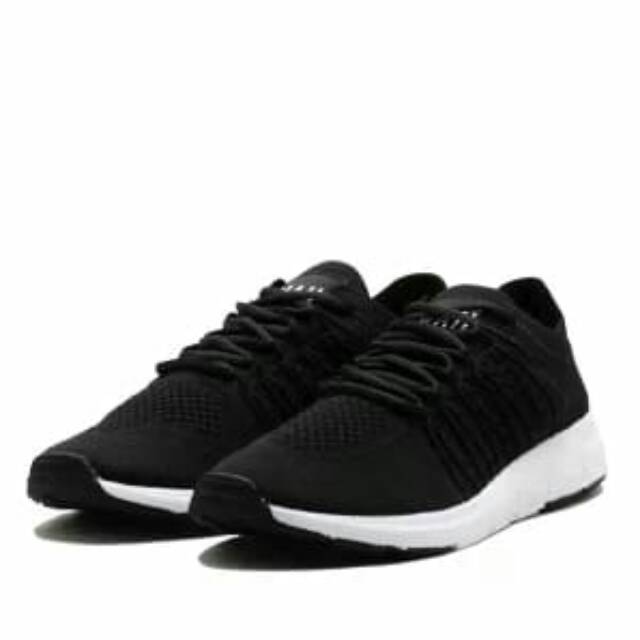 Baru nih 
Sneakers NAH PROJECT YAS FLEXKNIT 2.0 CARBON
