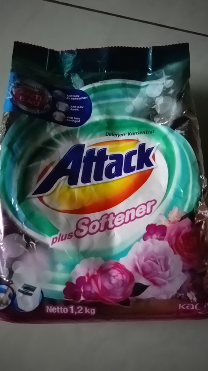 Attack Softener Detergent Powder 1,2kg - Bloralapak