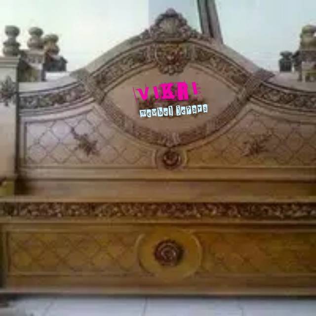 tempat tidur larasati,mebel jepara,furniture