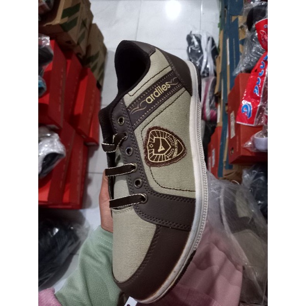 Sepatu ardiles sport