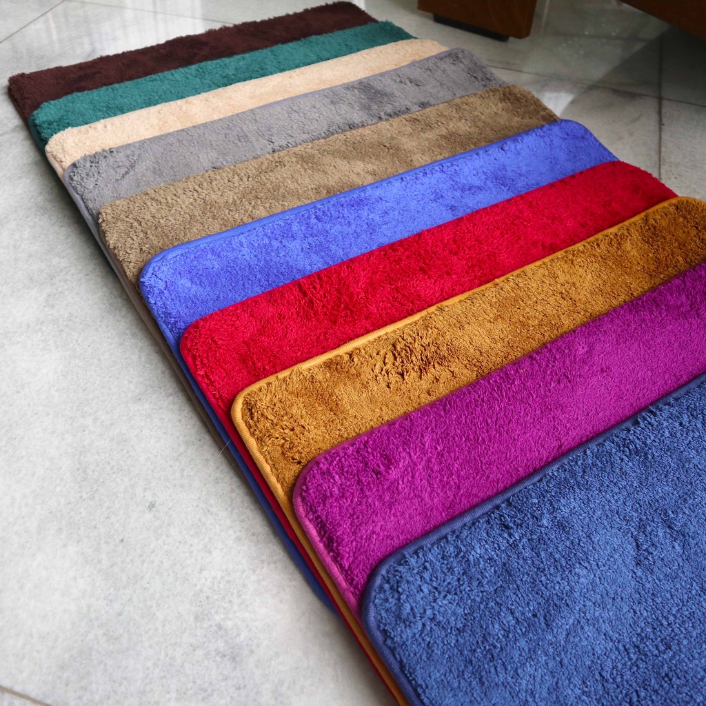Keset Bulu Microfiber Anti Licin 40 x 60 cm-2