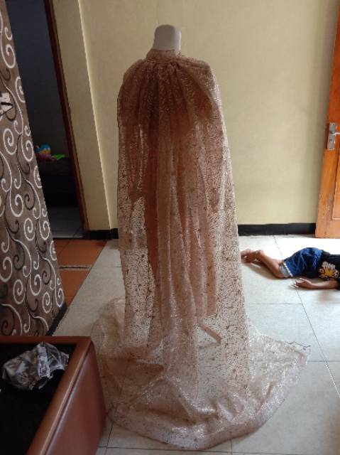 Gaun pengantin jubah