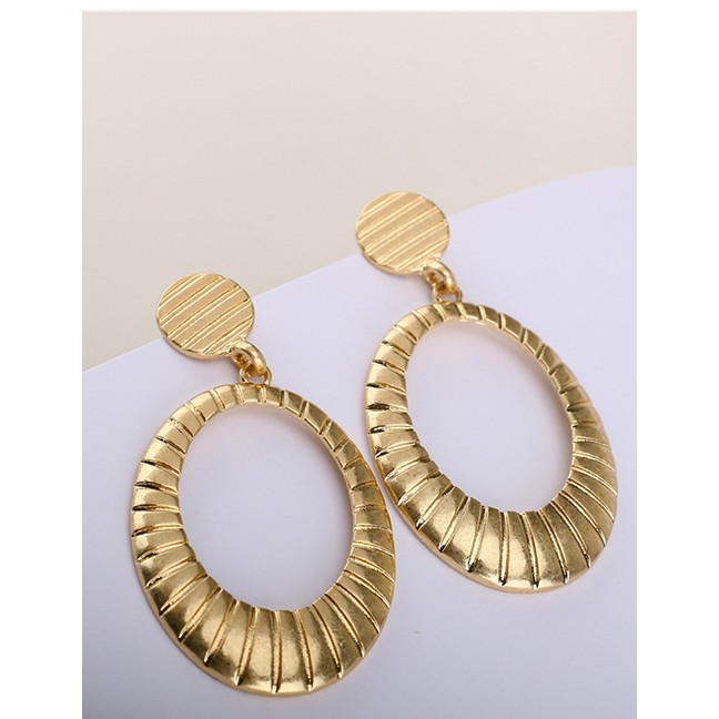 LRC Anting Tusuk Fashion Golden Textured Alloy Geometric Oval Earrings D75013