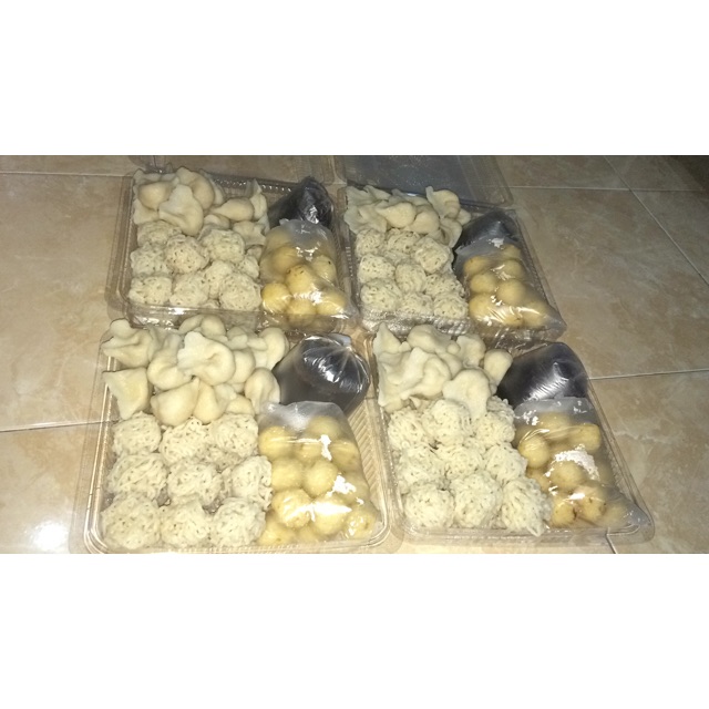 

Pempek Campur Asli Ikan Tenggiri