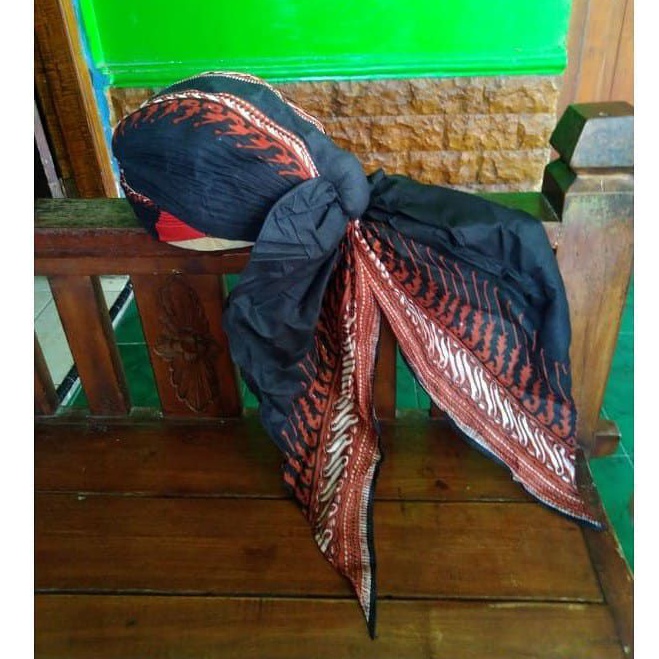 Blangkon Jogja Lipat Parang Cokelat Sliwir