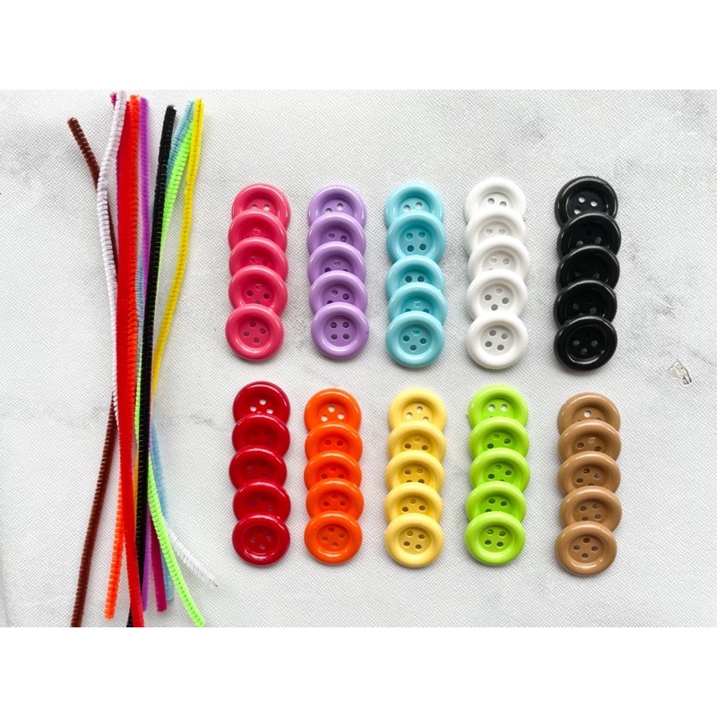 LILOMILO Meronce sate kancing jumbo dan kawat bulu/meronce kancing besar warna warni pada pipe clean
