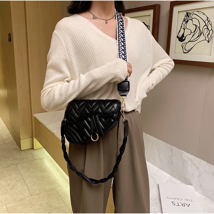 TFT AX20066 92734 AX734 D7350 R6350 D11 773 058 (3 MUAT 1 KG) Tas Selempang Saddle Bag wanita import terbaru hot sale