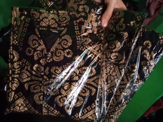 Baju Batik Couple Keluarga , Couple Batik Kebaya Brokat , Sarimbit Batik Keluarga Borkat , Batik