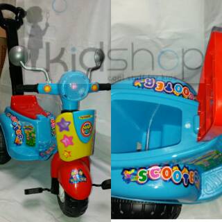 Mainan Sepeda  Roda Tiga Anak Scooter Scoopy Vespa 