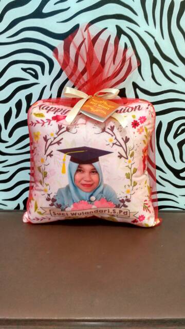 Bantal Custom Foto Wedding Pernikahan Wisuda / Gambar / Tulisan Uk 30x30