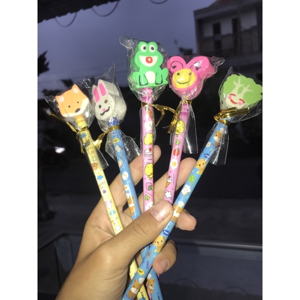 

pensil karakter HB