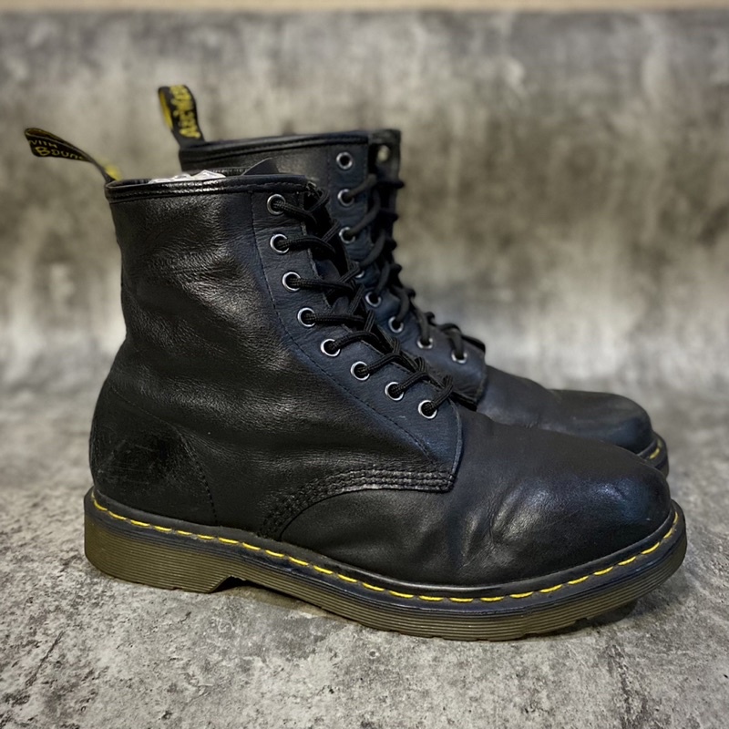 Dr . martens docmart 1460 black leather ( not 1461 1010 101 3989 wingtip brogue adrian tassel chelse